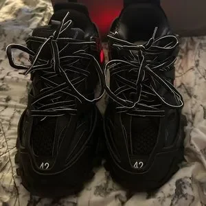 Balenciaga | Shoes | Sz 95 Balenciaga Track Runner Led  display picture 3